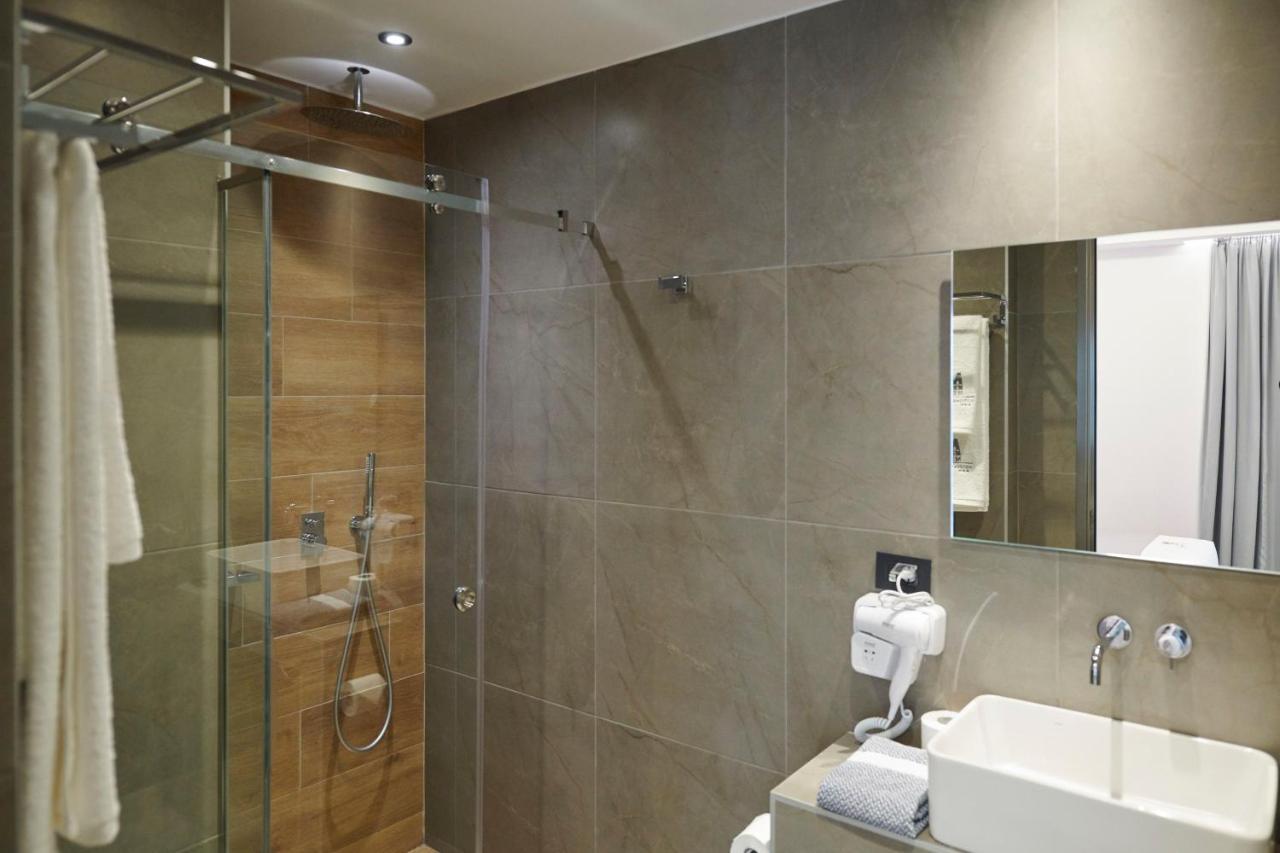 Meni Hotel & Apartments Атина Екстериор снимка
